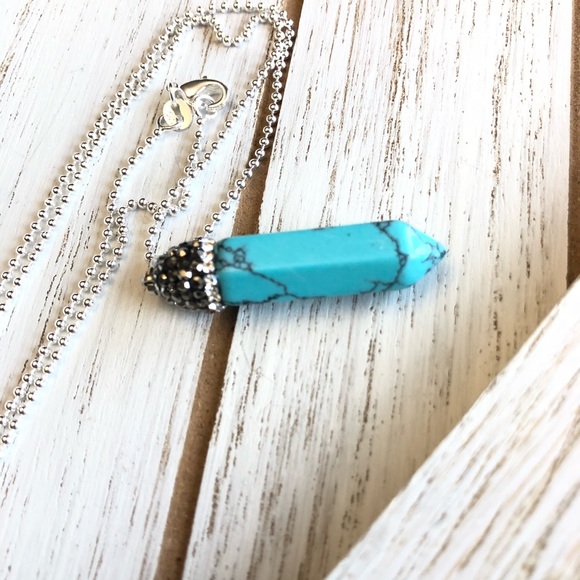 Turquoise Point Pendant Necklace - Picture 3 of 3